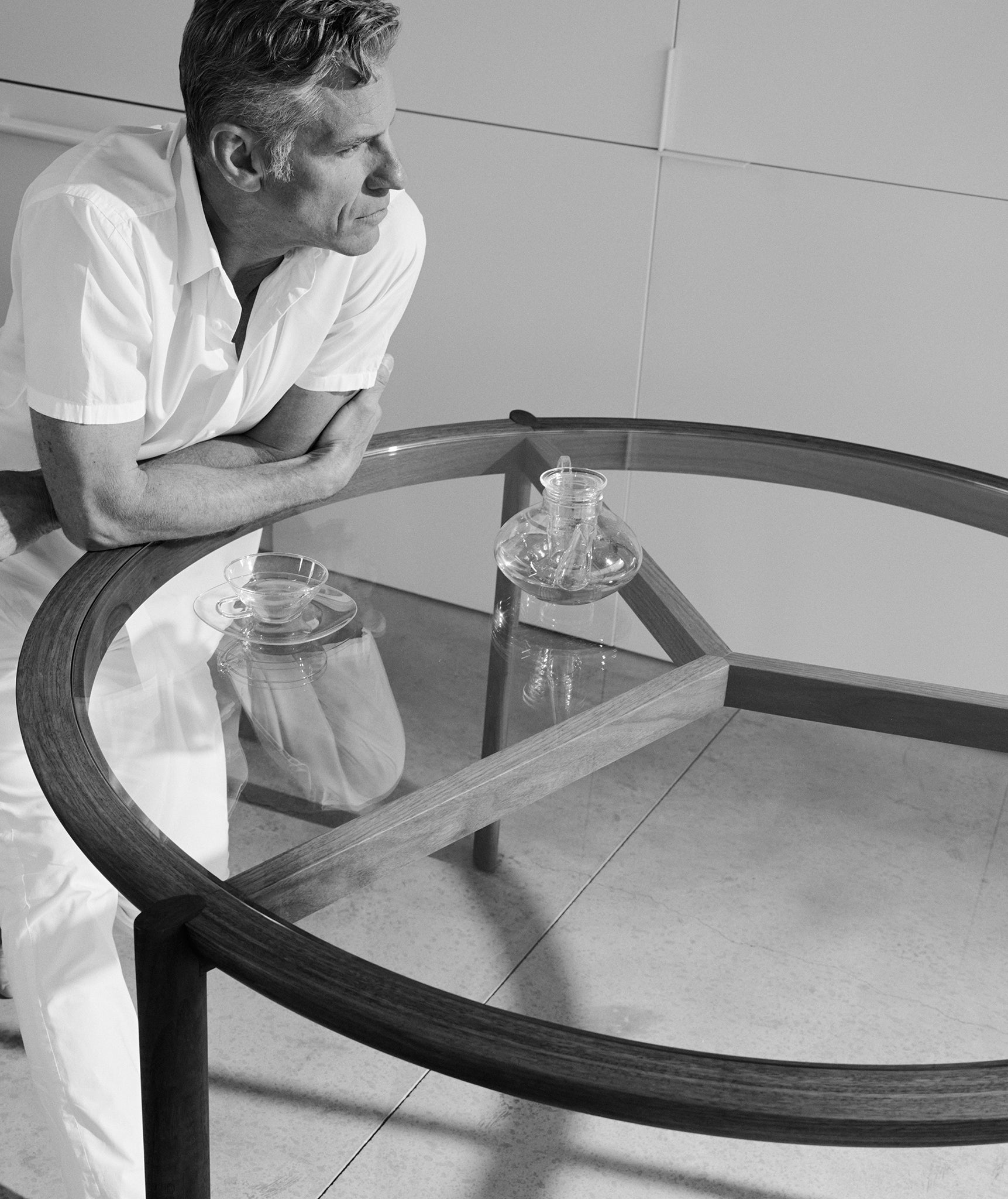 Spoke glass online coffee table